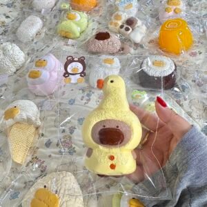 120000 Teddybear Yellow Goose Poop Duck (Soft Squeeze-Dry Texture Series) / Teddybear 黄色いガチョウのうんちアヒル (ソフトスクイーズドライ触感シリーズ)