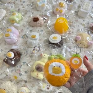 120009 Teddybear Carrot Duck (Yogurt Cream Texture Series) / Teddybear にんじんアヒル (ヨーグルトクリーム触感シリーズ)