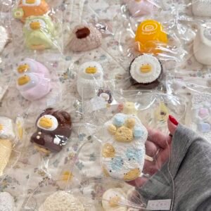120023 Teddybear Cat Paw Milk Stick (Soft Squeeze-Dry Texture Series) / Teddybear 猫の肉球ミルクスティック (ソフトスクイーズドライ触感シリーズ)