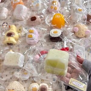 120030 Teddybear Green Grape Mochi (Soft Squeeze-Dry Texture Series) / Teddybear グリーンぶどうもち (ソフトスクイーズドライ触感シリーズ)