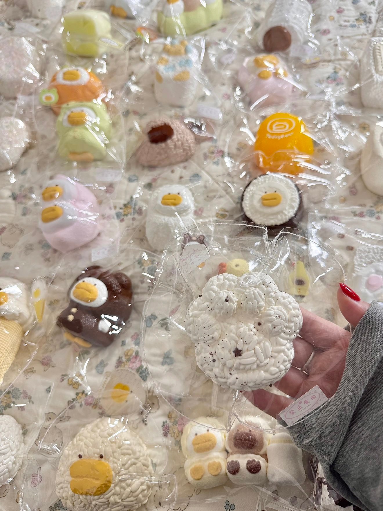 120032 Teddybear Cream Cat Paw (Soft Squeeze-Dry Texture Series) / Teddybear クリーム猫の肉球 (ソフトスクイーズドライ触感シリーズ)