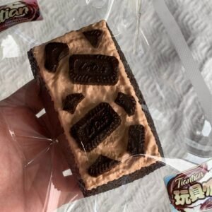 184004 TIANTIAN Chocolate Cookie Crumble Toast (Glutinous Rice Cake Clay Texture Series) / 天天天天 巧克力碎饼干吐司(糍粑泥触感系列)