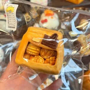 141034 Toovo Cute Pocket Bread Bag (Thick Milk Clay Texture Series) / Toovo cute 捏捏 一口袋面包 (厚乳泥触感系列)