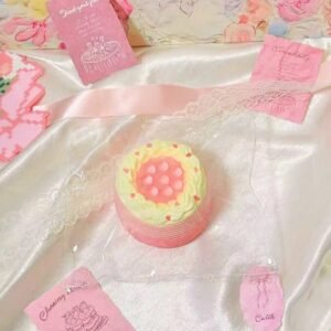98001 Umai Sakura Milk Mille-Crepe Round Cake (Fluffy Cream Clay Texture Series) / Umai.捏捏 桜ミルクミルクレープ丸ケーキ (ふわふわクリームクレイ触感シリーズ)