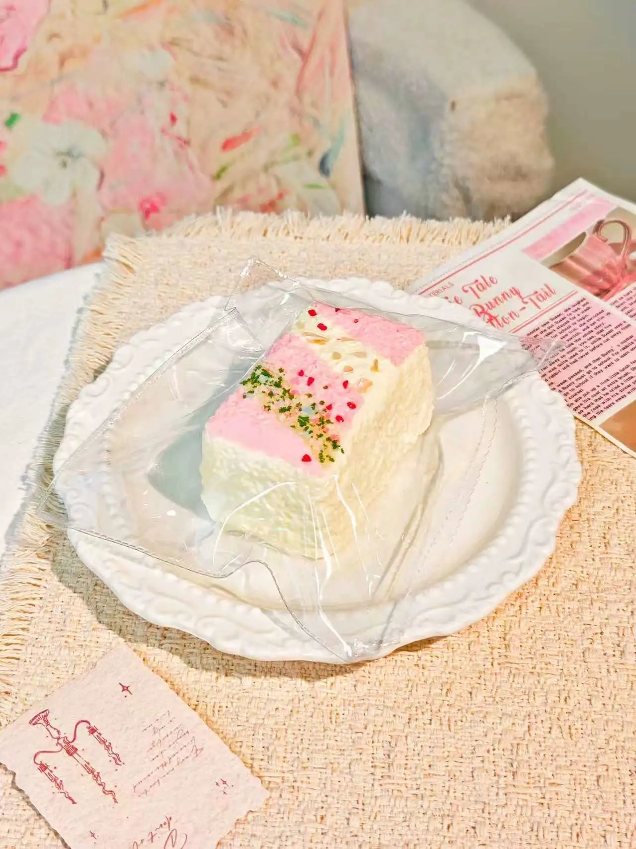 98009 Umai Spring Diagonal Stripe Cake (Fluffy Cream Clay Texture Series) / Umai.捏捏 春の斜め縞ケーキ (ふわふわクリームクレイ触感シリーズ)