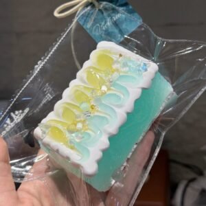 124003 Victoria Kuangnie Jade Chewy Latte Art Long Toast / 维多利亚狂捏 碧玉糯叽叽拉花长吐司