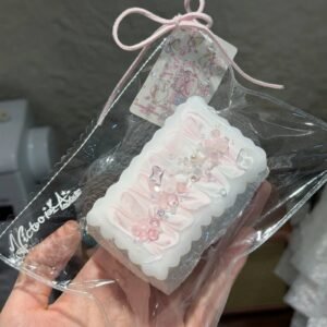 124006 Victoria Kuangnie Light Pink Latte Art Short Toast / 维多利亚狂捏 浅粉拉花短吐司