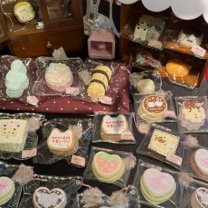 146010 Xiaoxiong Bear Strawberry Cookie Custard (Glutinous Rice Clay Texture Series) / 小熊Bear捏 草莓饼(奶黄) (糯米泥触感系列)