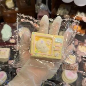 146012 Xiaoxiong Bear Bear Microwave (Glutinous Rice Clay Texture Series) / 小熊Bear捏 小熊微波炉 (糯米泥触感系列)