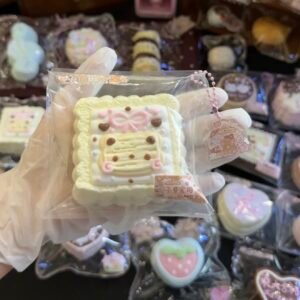 146021 Xiaoxiong Bear Bear Love Letter (Bursting Water Cream Texture Series) / 小熊Bear捏 小熊情书 (爆浆水奶油触感系列)