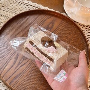 107012 12Xininl Berry Milk Chocolate Toast (Glutinous Cream Texture Series) / 12Xininl捏捏小店 ベリーミルクチョコレートトースト (もちもちクリーム触感シリーズ)
