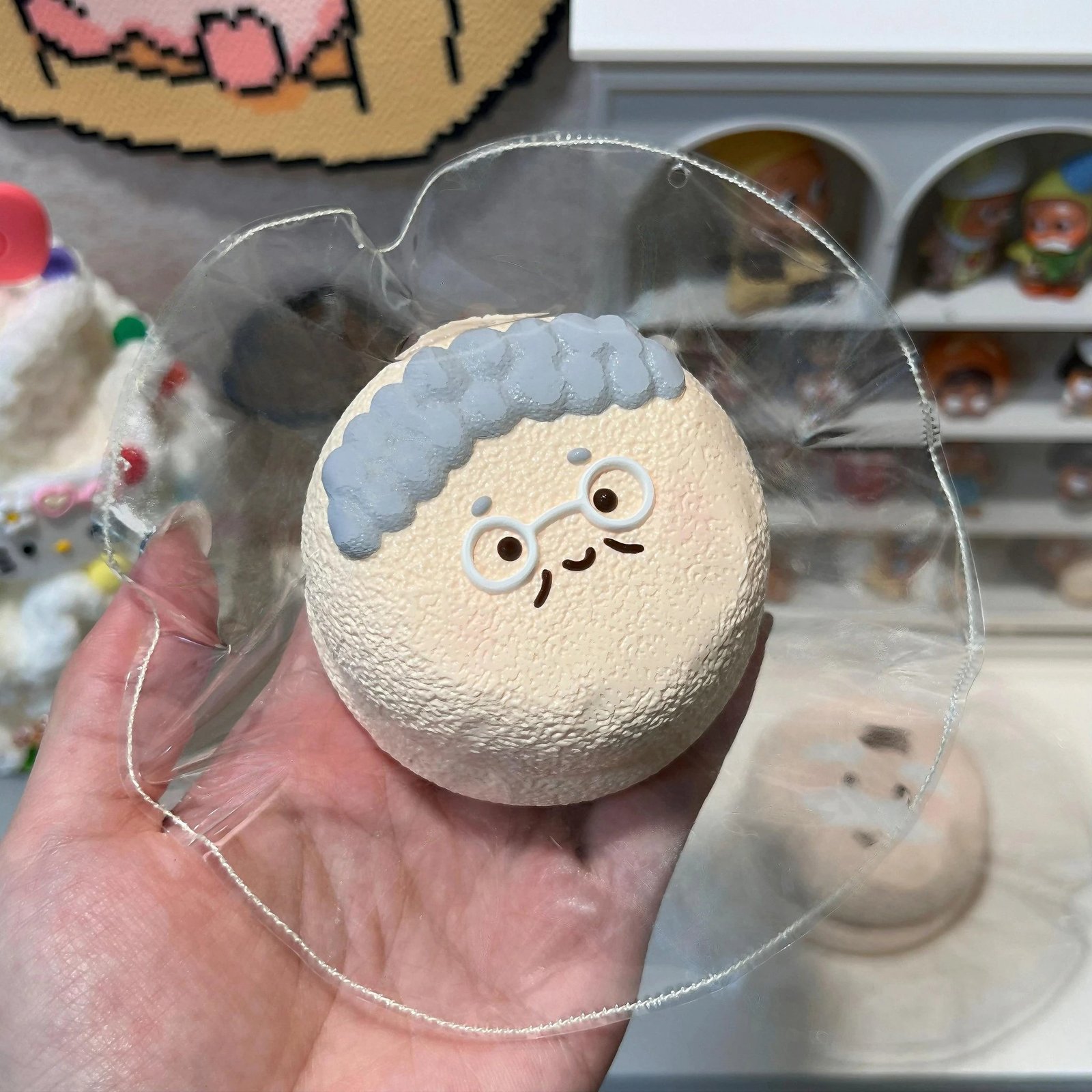 125018 Xiu Maomi Nienie Grandma Round Toast (Glutinous Cream Texture Series) / 修猫咪捏捏 老奶圆吐司 (糯奶油触感系列)