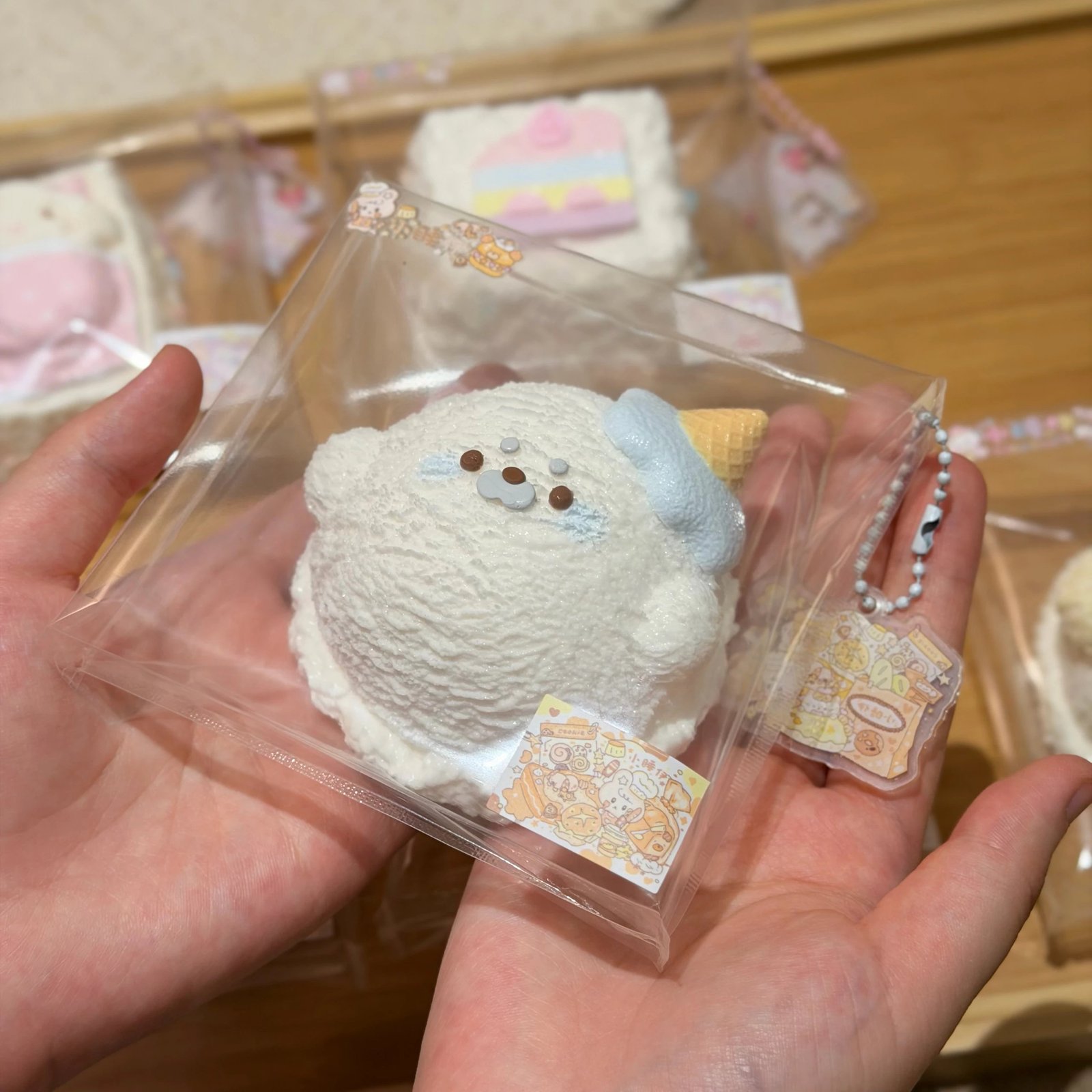 178025 Xiao Shui Yi Seal Ice Cream Ball (Bursting Water Cream Clay Texture Series) / 小睡伊 海豹冰淇淋球(爆浆水奶油)