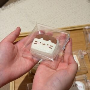 178055 Xiao Shui Yi Bangs Cat (Bursting Water Cream Clay Texture Series) / 小睡伊 齐刘海小猫（爆浆水奶油）