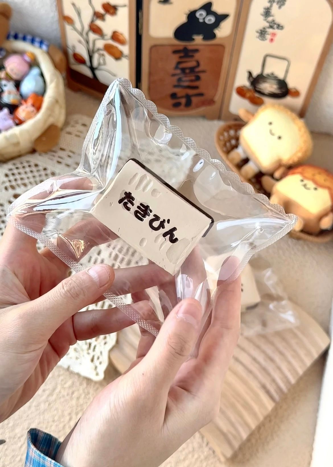 173035 Xiao Ya Cai Cai Delivery Box (Frozen Low-Resistance Clay Texture Series) / 小牙菜菜 一箱快递(冰冻降阻版)