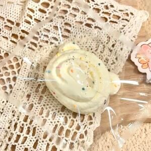 173048 Xiao Ya Cai Cai Yogurt Block Bear Head (Frozen Clay Texture Series) / 小牙菜菜 酸奶块熊头（冰冻泥）
