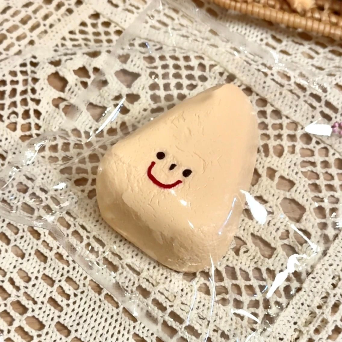 173055 Xiao Ya Cai Cai Smiling Basque Cheesecake (Frozen Low-Resistance Clay Texture Series) / 小牙菜菜 微笑巴斯克(冰冻降阻版)