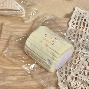 173096 Xiao Ya Cai Cai Filled Mini Bread (Dry Clay Texture Series) / 小牙菜菜 夹心小面包（干噎泥）