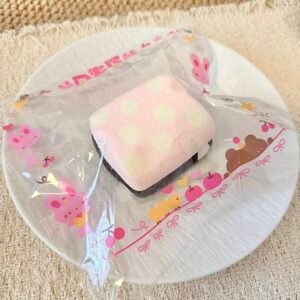 135 YTW Berry Chocolate Polka Dot Marshmallow (Soft Clay Texture Series) / YTW 莓巧波点棉花糖 (软软泥触感系列)