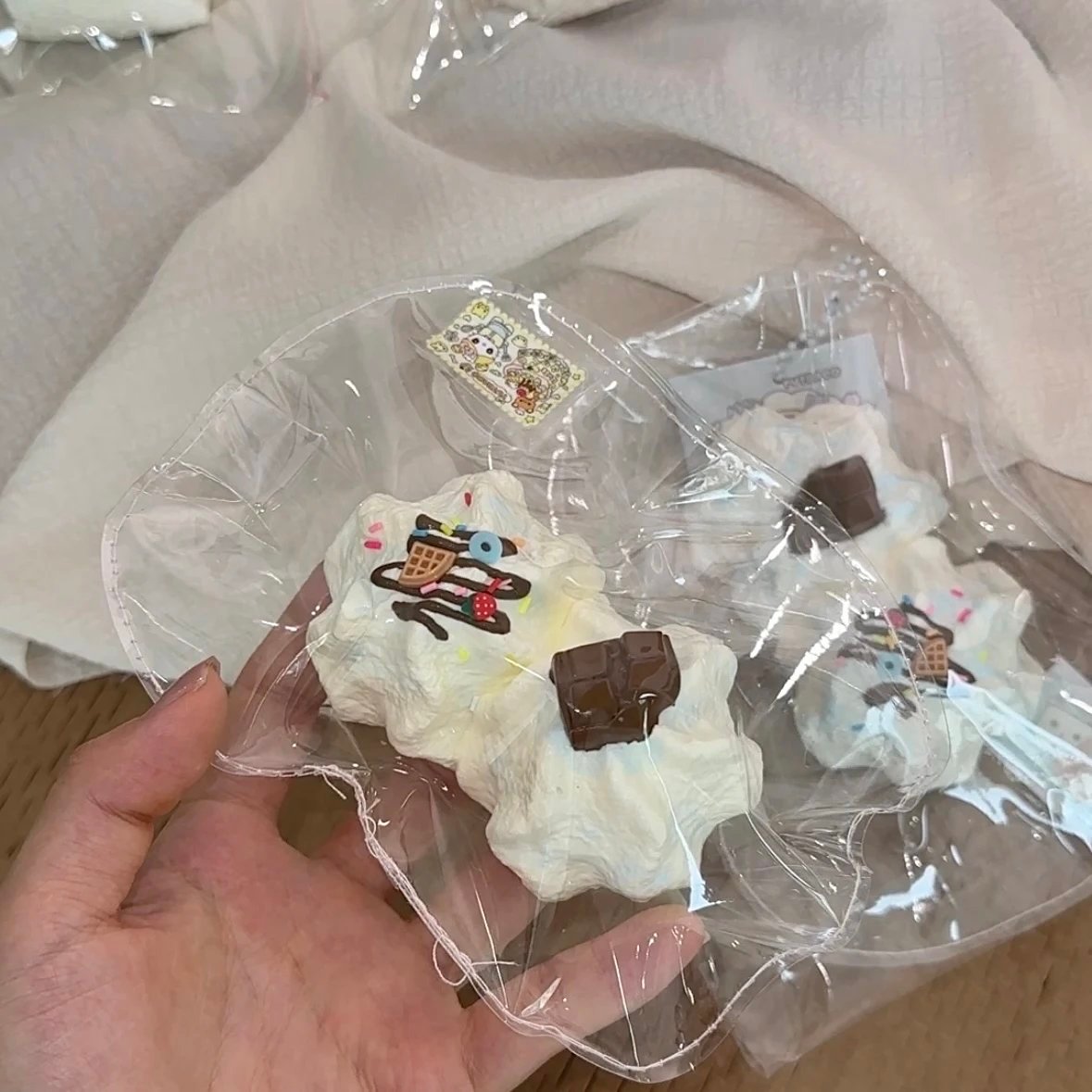 127017 YUTBAOO Sea Salt Double Cream Ball (Thick Milk Texture Series) / YUTBAOO 海盐二连奶油球 (厚奶触感系列)