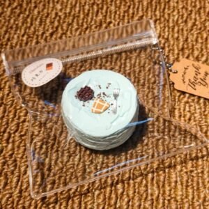 139000 Yizhi Feige Nie Thin Chocolate Mini Frosted Cake (New Dry Clay Texture Series) / 一只肥鸽捏 薄巧小抹面蛋糕 (新干噎可塑泥触感系列)