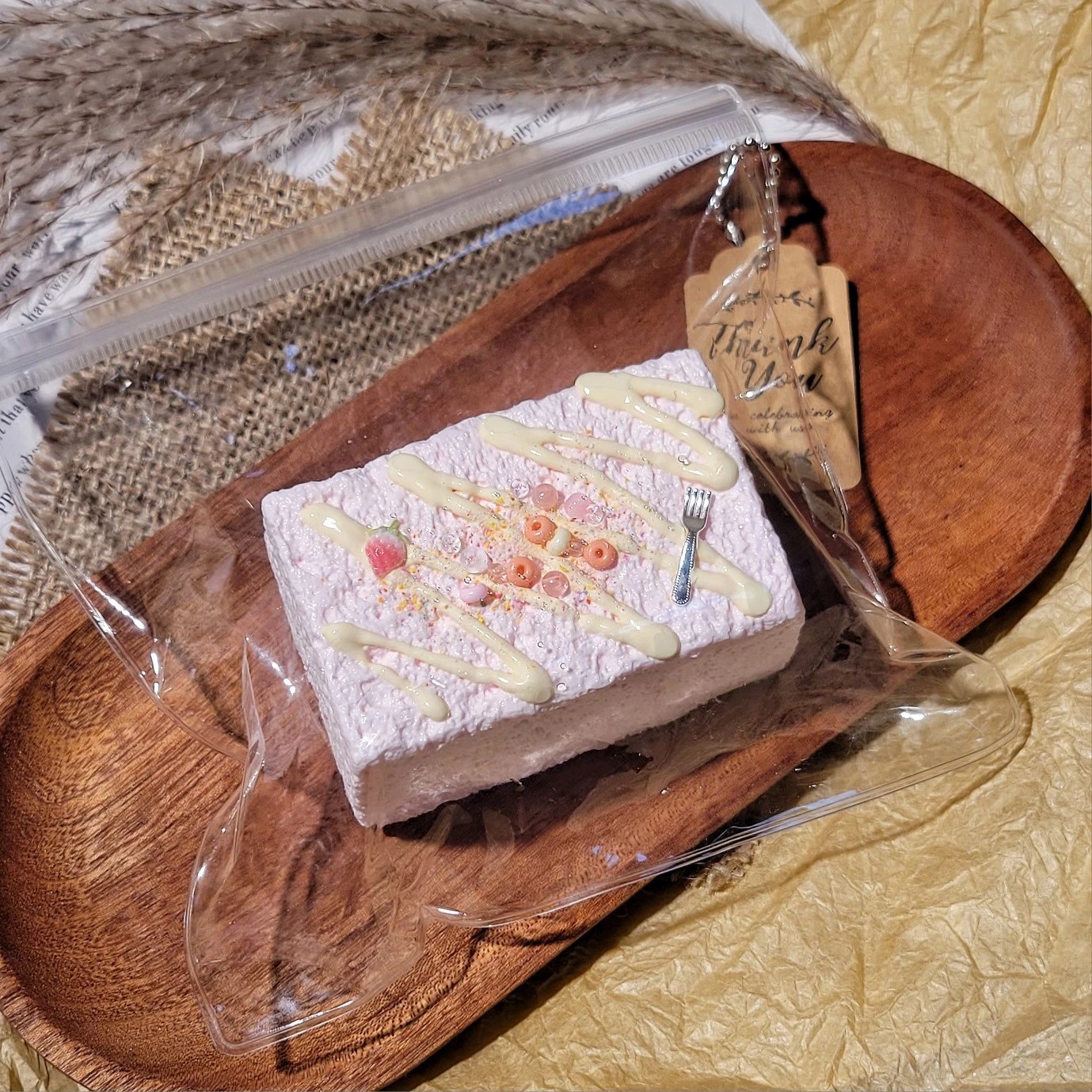 139006 Yizhi Feige Nie Strawberry Cheese Berry Series Short Toast (New Dry Clay Texture Series) / 一只肥鸽捏 芝芝莓莓系列 短吐司 (新干噎可塑泥触感系列)