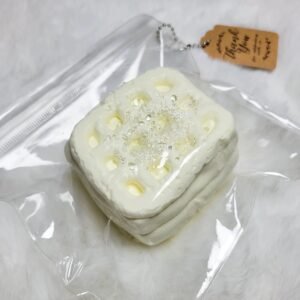 139038 Yizhi Feige Nie White Moonlight Series Marshmallow Cookie (Cream Clay Texture Series) / 一只肥鸽捏 白月光系列 棉花糖饼干 (新奶油泥触感系列)