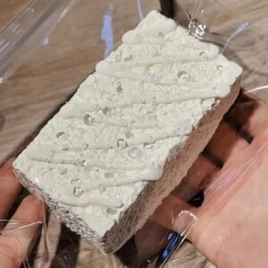139044 Yizhi Feige Nie White Moonlight Series Sauce Long Toast (Cream Clay Texture Series) / 一只肥鸽捏 白月光系列 长吐司（淋酱） (新奶油泥触感系列)