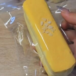 139074 Yizhi Feige Nie Almond Cookie Series Double Rice Cake Stick (New Dry Clay and Cream Cheese Clay Texture Series) / 一只肥鸽捏 杏仁曲奇系列 年糕条（双层） (新干噎可塑泥与干酪泥触感系列)