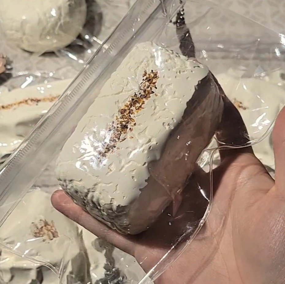 139085 Yizhi Feige Nie Osmanthus Series Osmanthus Yogurt Cube (New Dry Clay and Cream Cheese Clay Texture Series) / 一只肥鸽捏 桂花系列 桂花酸奶块 (新干噎可塑泥与干酪泥触感系列)