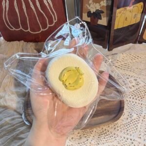 144008 Zaiganma Nie Banana Velvet Senbei (Milk Mochi Clay Texture Series) / 在干嘛捏 奶白蕉香丝绒仙贝 (奶糯泥触感系列)