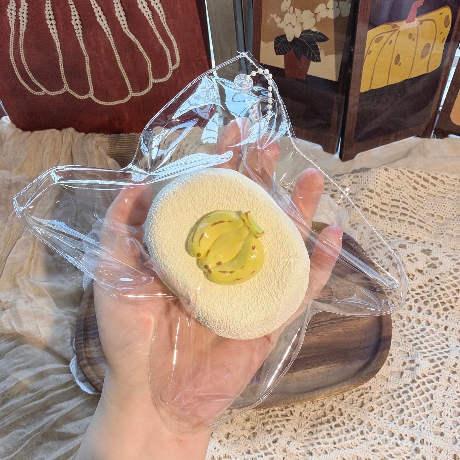 144008 Zaiganma Nie Banana Velvet Senbei (Milk Mochi Clay Texture Series) / 在干嘛捏 奶白蕉香丝绒仙贝 (奶糯泥触感系列)
