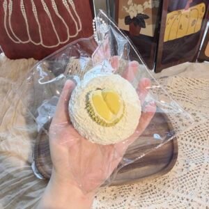144013 Zaiganma Nie Durian Milk Cake (Dry Cream Texture Series) / 在干嘛捏 榴莲牛乳饼 (干奶油触感系列)