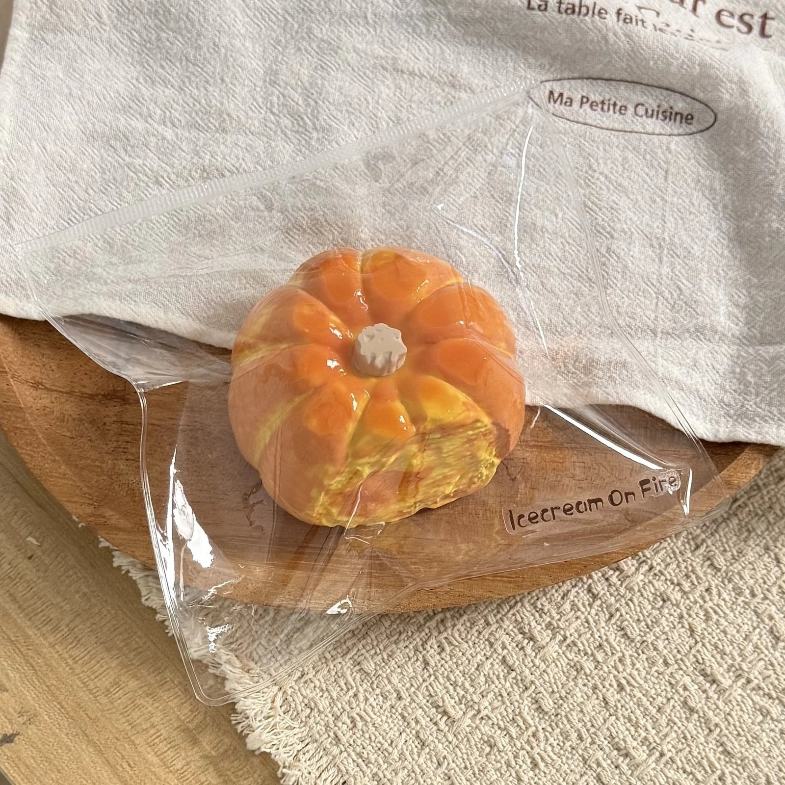 270007 Burning Ice Cream Nuonuo Pumpkin (Dry Cream Clay Texture Series) / 着火的冰淇淋 糯糯南瓜 (干奶油触感系列)