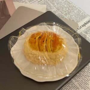 258030 Cheese Berry Handmade French Old Bread (Light Cream Texture Series) / 芝士莓莓Hand made 法式老面包 (轻奶油触感系列)