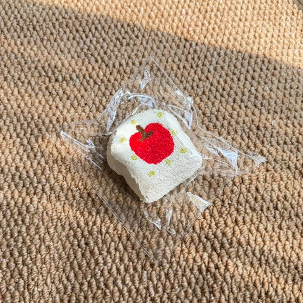 161043 Chidiao Suanzha Apple Toast (Cream Clay Texture Series) / 吃掉酸楂 りんごトースト (クリームクレイ触感シリーズ)