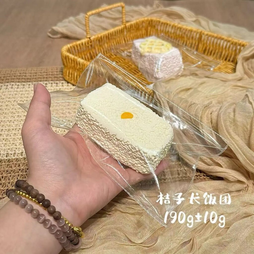 323003 Emo Studio Orange Long Rice Ball (Baked Soft Cheese Texture Series) / Emo Studio みかんロングおにぎり (オーブンソフトチーズ触感シリーズ)
