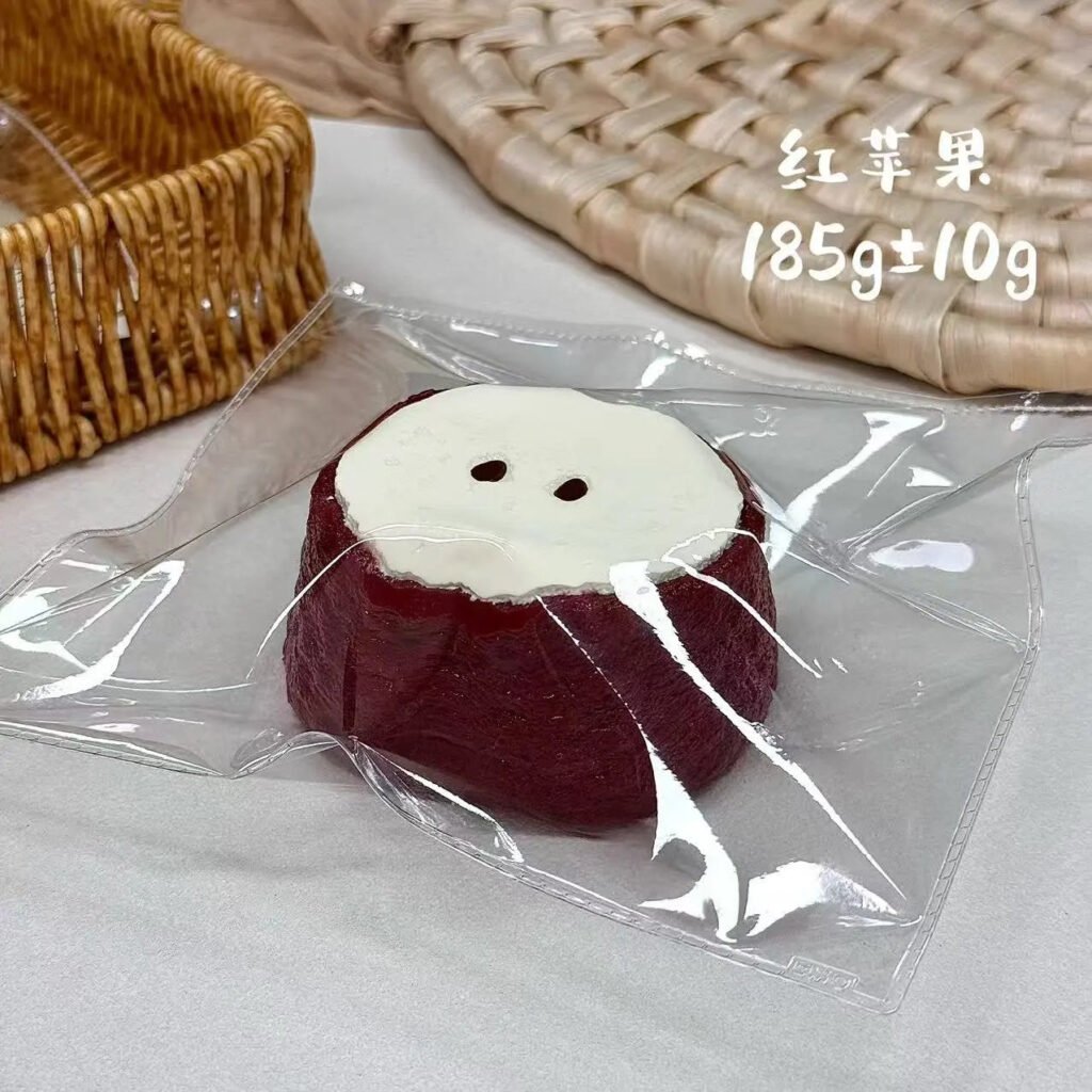 323008 Emo Studio Red Apple (Baked Soft Cheese Texture Series) / Emo Studio 赤いりんご (オーブンソフトチーズ触感シリーズ)