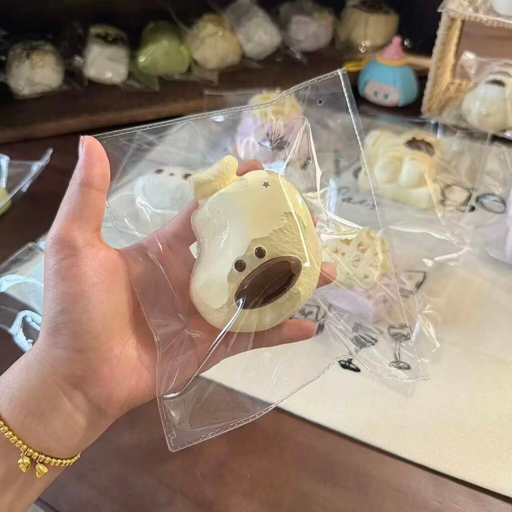 323012 Emo Studio Yellow Banana Puppy (Baked Soft Cheese Texture Series) / Emo Studio 黄色いバナナわんこ (オーブンソフトチーズ触感シリーズ)