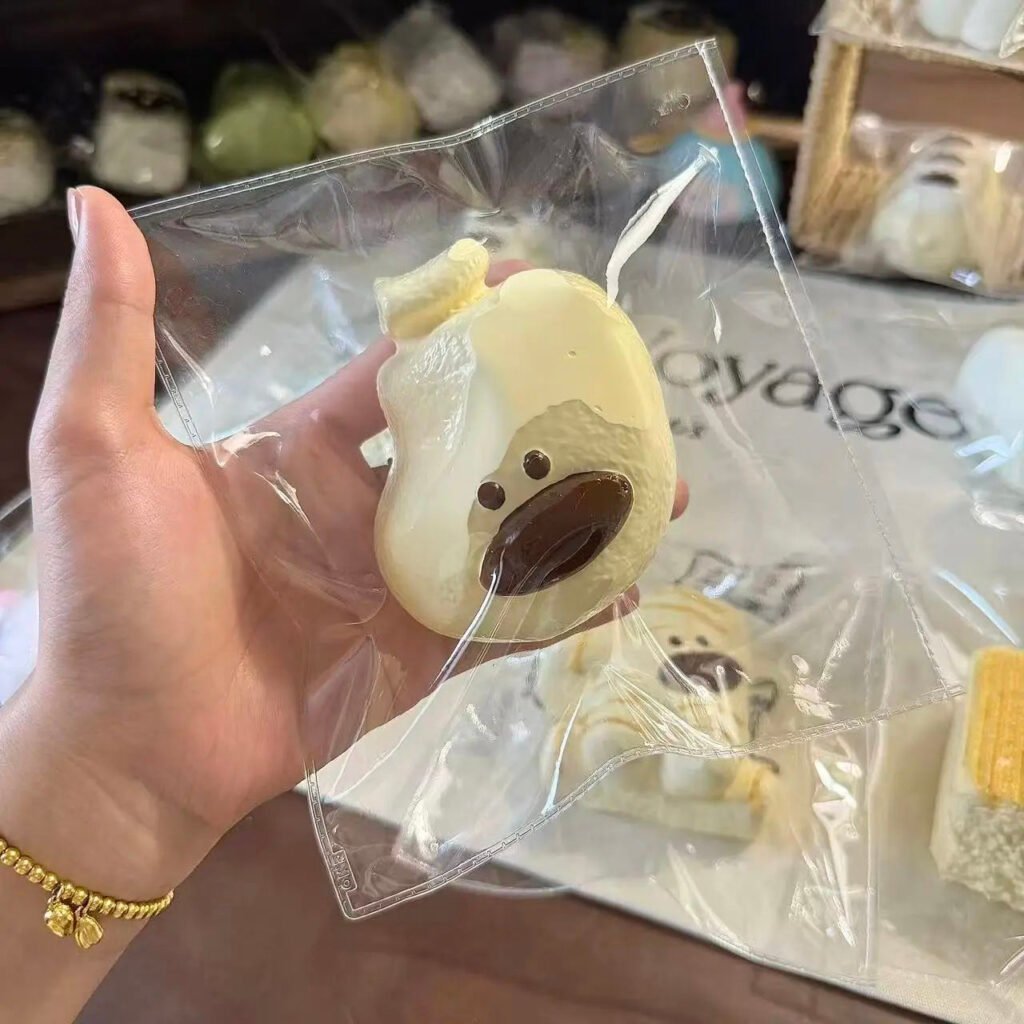 323038 Emo Studio Yellow Banana Puppy (Baked Thick Milk Clay Texture Series) / Emo Studio 黄色いバナナわんこ (オーブン濃厚ミルククレイ触感シリーズ)