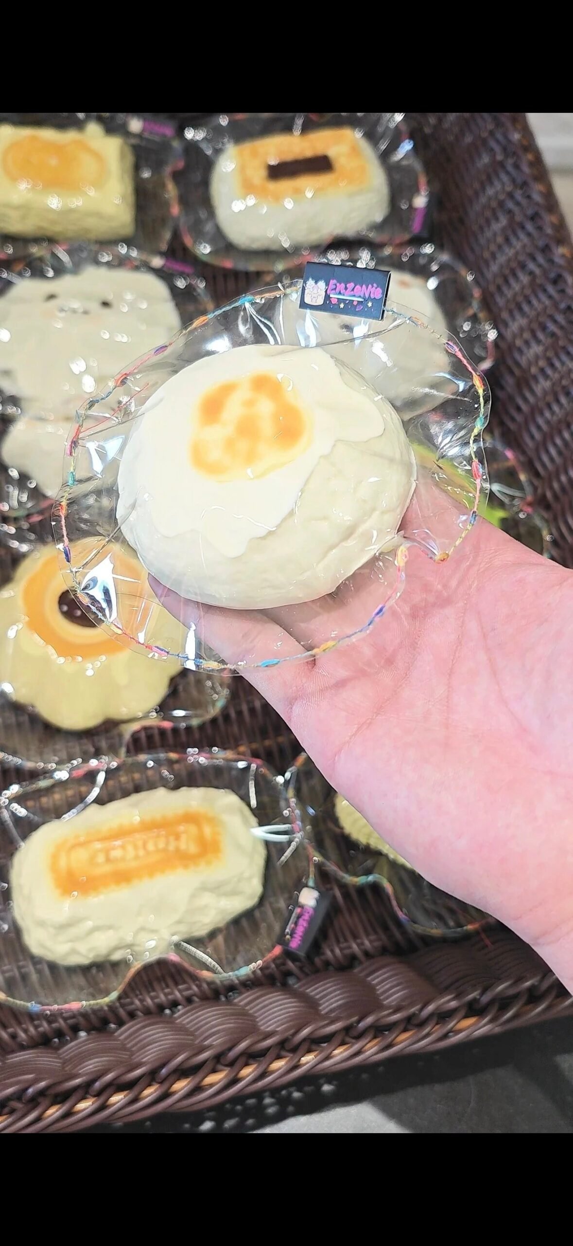 259049 Enze Nienie Peak Edition Bunny Cheese Ball (Peak Watery Texture Series) / 恩泽捏捏(巅峰版) 兔子奶酪球 (巅峰水感触感系列)