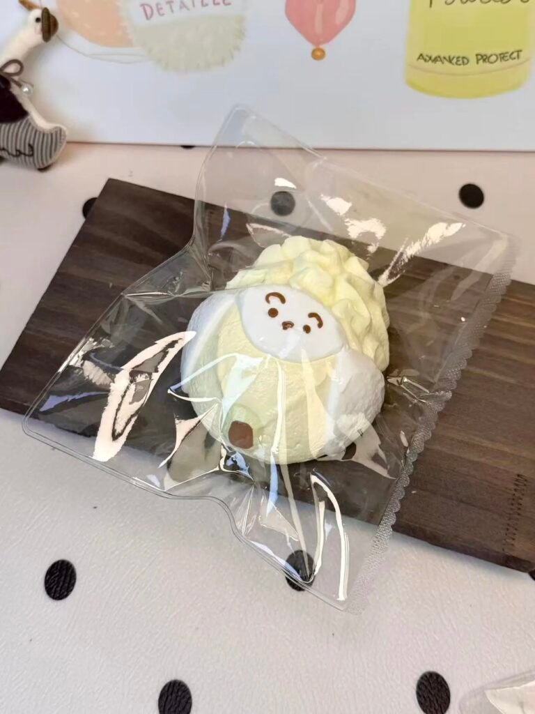 21035 Heqiqi Carefree Banana Bear (Soft Cream Clay Texture Series) / 禾七七 のんびりバナナくま (ソフトクリームクレイ触感シリーズ)