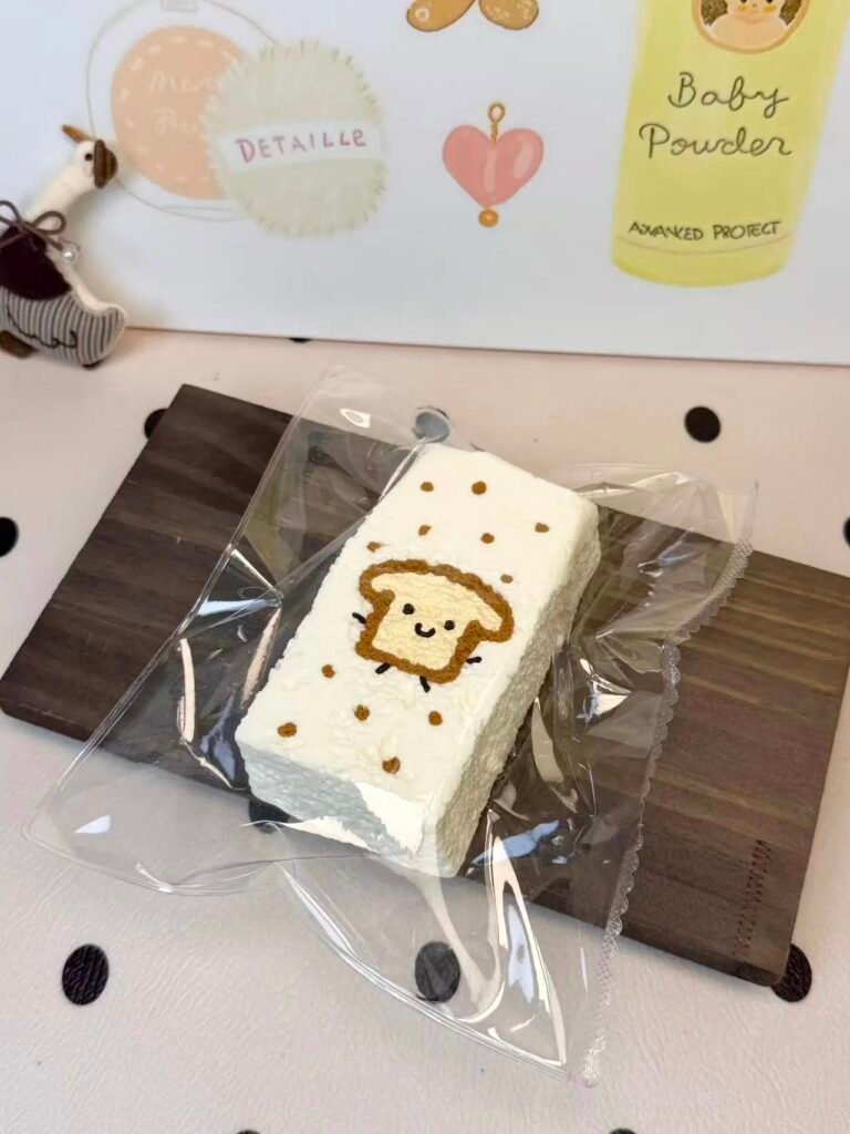 21037 Heqiqi Toast Baby (Clay Texture Series) / 禾七七 トーストベビー (クレイ触感シリーズ)