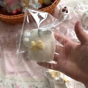 53023 Huzishu Yellow Bow Pillow / 虎子鼠鼠的捏 黄色蝴蝶结枕头
