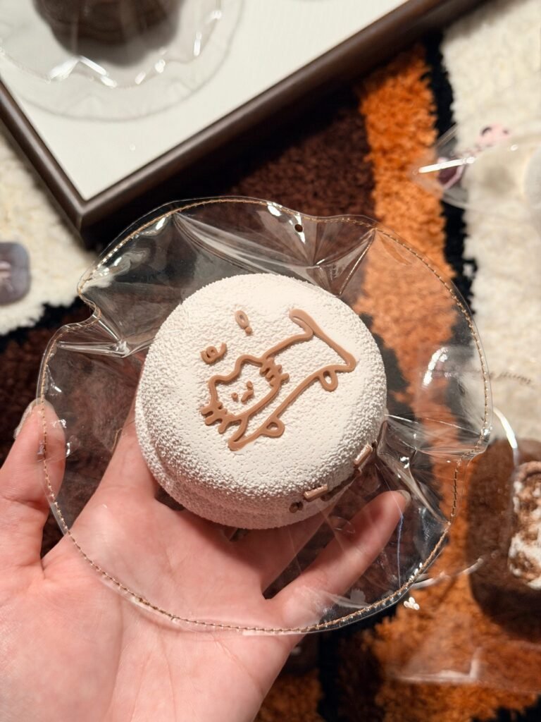 326012 Jiangjiang Kitten Round Toast (Mochi Cream Texture Series) / Jiangjiang 子ねこ丸型トースト (もちもちクリーム触感シリーズ)