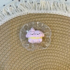 62097 Kaka Shop Squishy Hugging Bunny (Moldable Clay Texture Series) / kaka shop捏捏 抱抱兔（可塑泥触感系列）