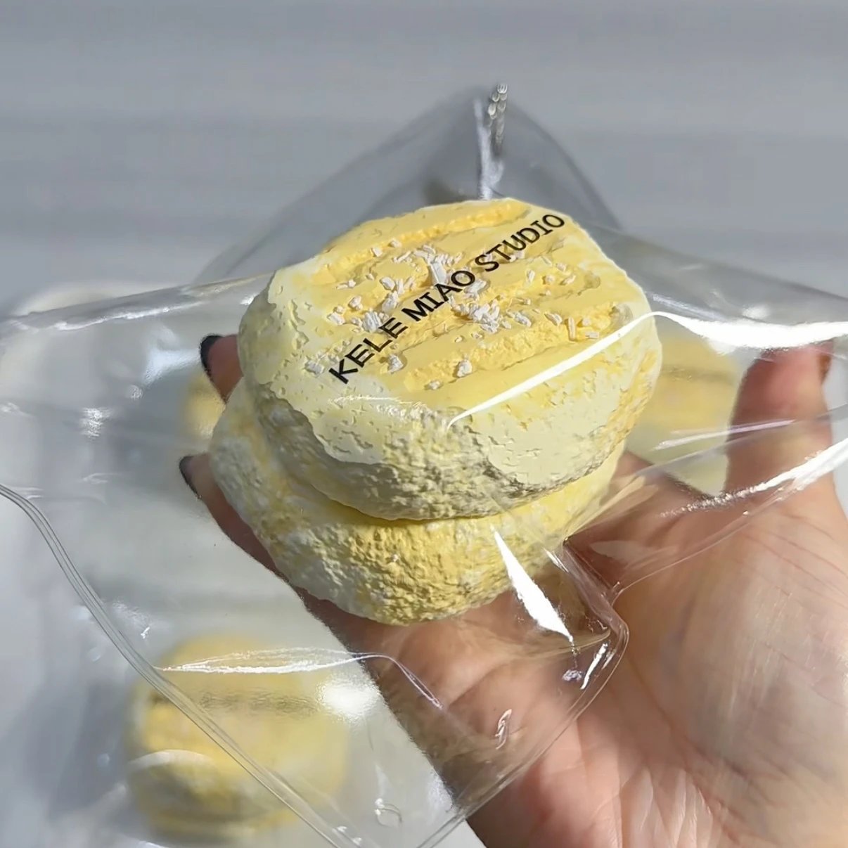 242008 Kele Miao Squishy Cheese Hash Brown (Cream Clay Texture Series) / 可乐妙 芝士薯饼?乳膏触感系列?