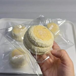 242021 Kele Miao Squishy Three-Layer Round Toast (Fluffy Cream Clay Texture Series) / 可乐妙 三层圆吐司?蓬松乳膏触感系列?