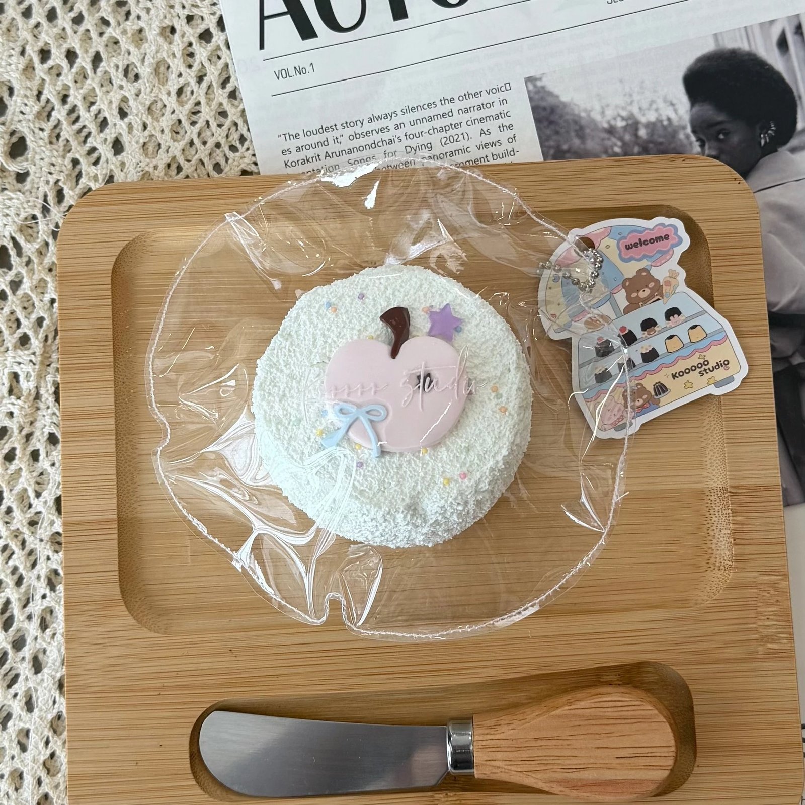58032 Kooooo Studio Apple Round Toast (Fluffy Cream Clay Texture Series) / Kooooo Studio 苹果圆吐司 (蓬松奶油泥触感系列)