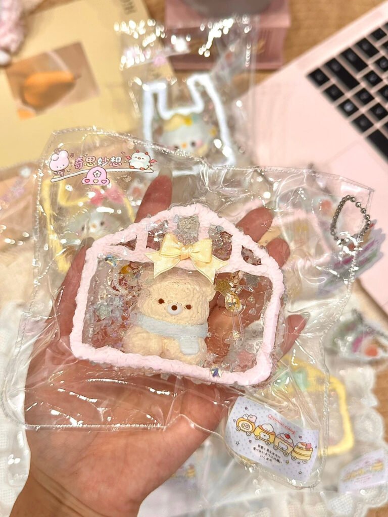 325013 Lanlan Studio Pink Bear Snow House (Watery Cream Texture Series) / Lanlan Studio ピンクのくまスノーハウス (ウォータークリーム触感シリーズ)